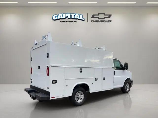 2025 Chevrolet Express Cutaway Work Van