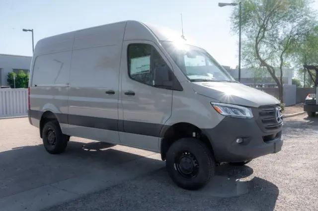 2026 Mercedes-Benz Sprinter 2500 Standard Roof 4-Cyl Diesel HO