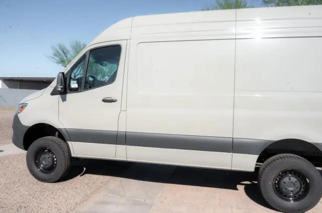 2026 Mercedes-Benz Sprinter 2500 Standard Roof 4-Cyl Diesel HO