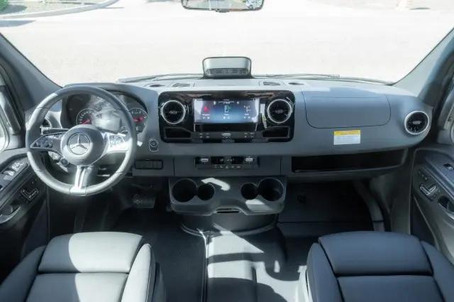 2026 Mercedes-Benz Sprinter 2500 Standard Roof 4-Cyl Diesel HO