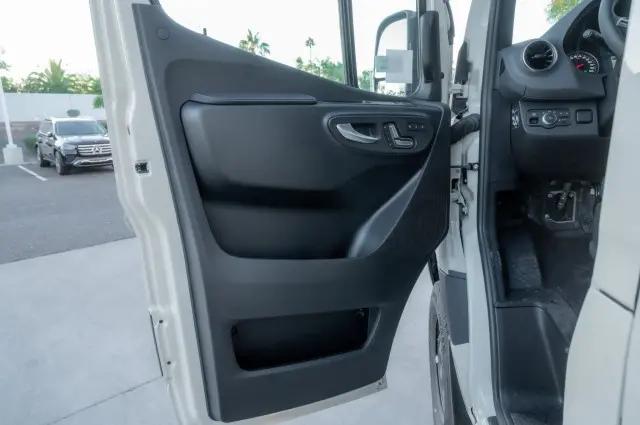 2026 Mercedes-Benz Sprinter 2500 Standard Roof 4-Cyl Diesel HO