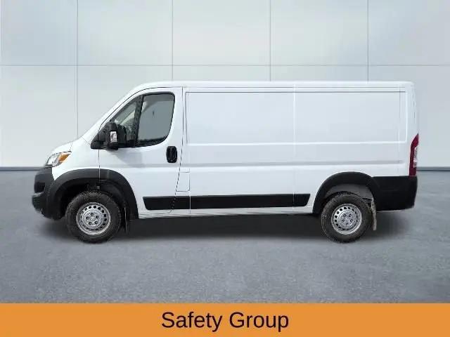 2025 Ram ProMaster 2500 Cargo Van Tradesman Low Roof 136" WB w/Pass Seat
