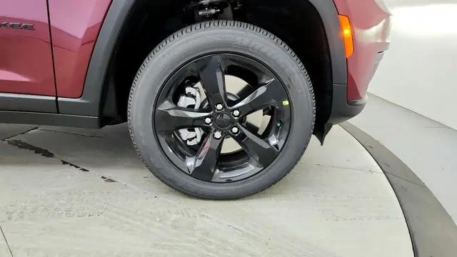 2025 Jeep Grand Cherokee L Altitude X 4x4