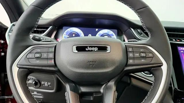 2025 Jeep Grand Cherokee L Altitude X 4x4