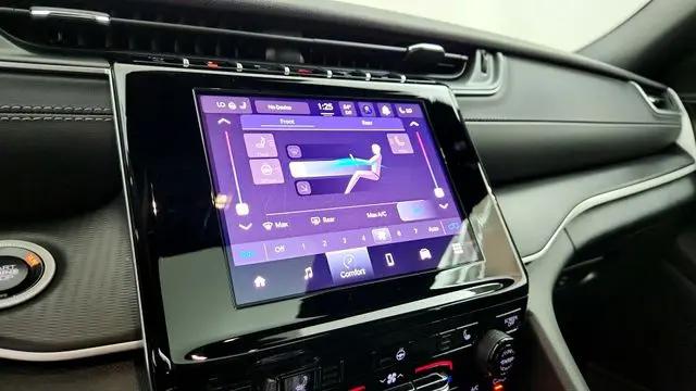2025 Jeep Grand Cherokee L Altitude X 4x4