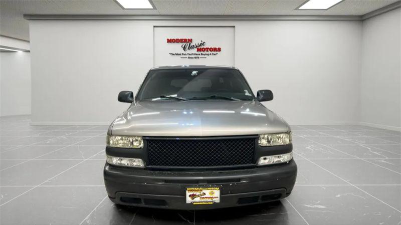 2002 Chevrolet Suburban LS