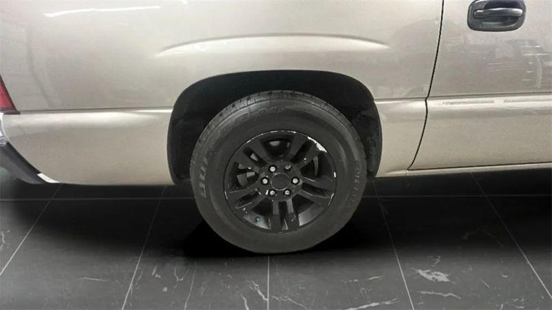 2002 Chevrolet Suburban LS