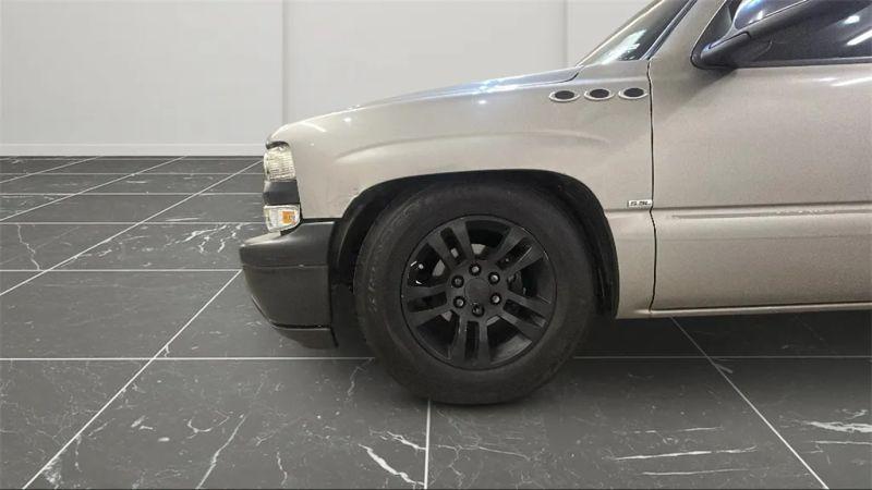 2002 Chevrolet Suburban LS