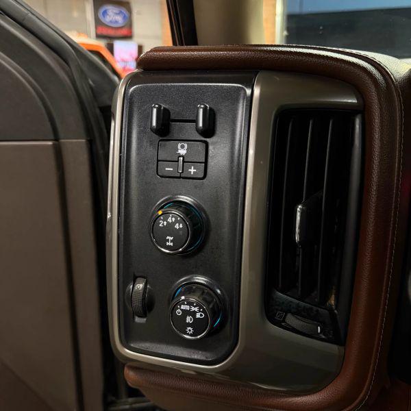 2016 Chevrolet Silverado 3500HD High Country