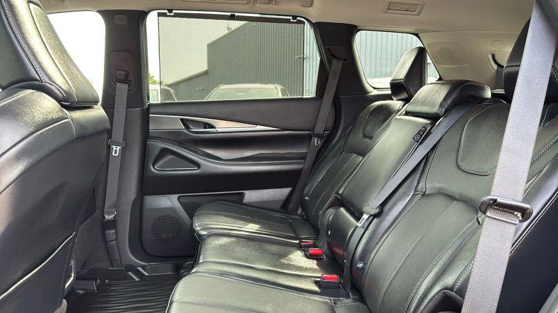 2023 INFINITI QX60 LUXE AWD