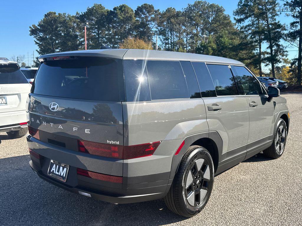 2026 Hyundai Santa Fe SE photo 3