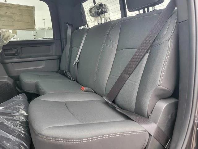 2026 Ram 2500 Black Express Crew Cab 4x4 8" Box