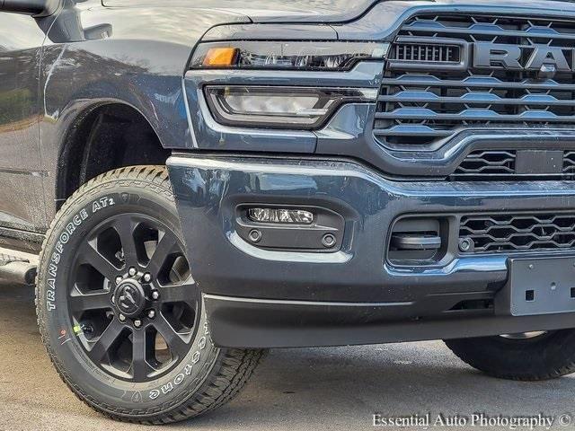 2026 RAM Ram 2500 RAM 2500 BLACK EXPRESS CREW CAB 4X4 8 BOX