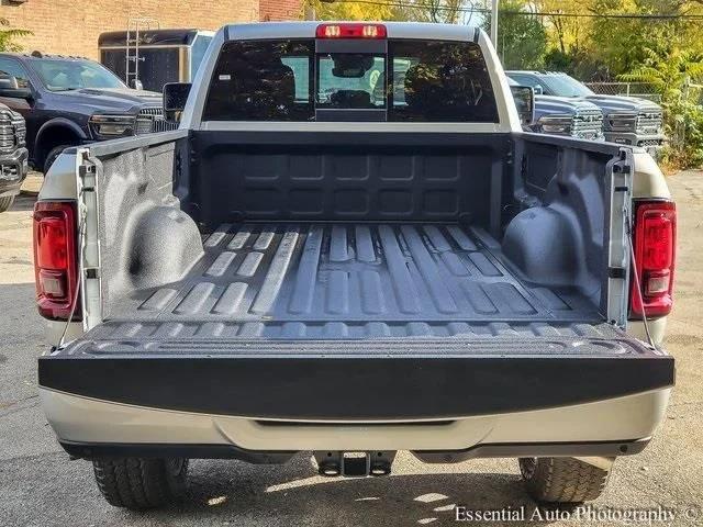 2026 Ram 2500 Black Express Crew Cab 4x4 8" Box