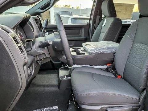 2026 Ram 2500 Black Express Crew Cab 4x4 8" Box