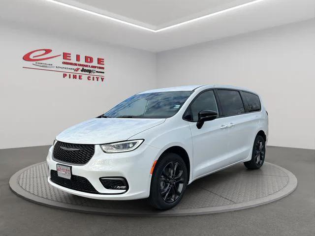2026 Chrysler Pacifica PACIFICA SELECT AWD 2026 Chrysler Pacifica PACIFICA SELECT AWD