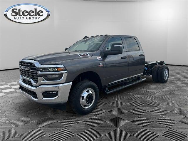 2026 RAM Ram 3500 Chassis Cab RAM 3500 TRADESMAN CREW CAB CHASSIS 4X4 60 CA