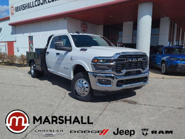 2026 RAM Ram 3500 Chassis Cab RAM 3500 BIG HORN CREW CAB CHASSIS 4X4 60 CA