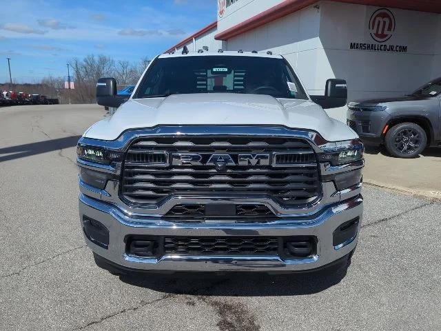 2026 RAM Ram 3500 Chassis Cab RAM 3500 BIG HORN CREW CAB CHASSIS 4X4 60 CA