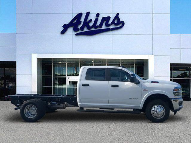 2026 RAM Ram 3500 Chassis Cab RAM 3500 BIG HORN CREW CAB CHASSIS 4X4 60 CA 2026 RAM Ram 3500 Chassis Cab RAM 3500 BIG HORN CREW CAB CHASSIS 4X4 60 CA