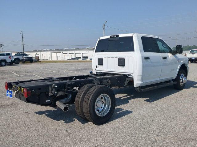 2026 RAM Ram 3500 Chassis Cab RAM 3500 BIG HORN CREW CAB CHASSIS 4X4 60 CA 2026 RAM Ram 3500 Chassis Cab RAM 3500 BIG HORN CREW CAB CHASSIS 4X4 60 CA