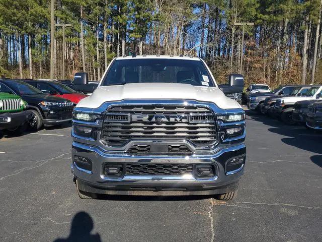 2026 RAM Ram 3500 Chassis Cab RAM 3500 TRADESMAN CHASSIS REGULAR CAB 4X4 84 CA