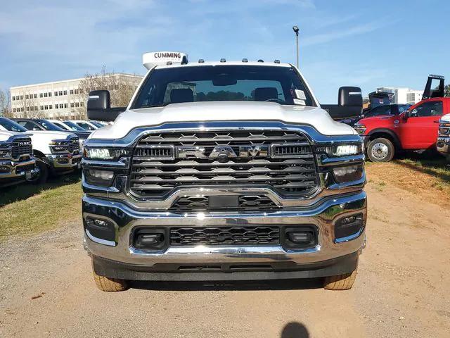 2026 RAM Ram 3500 Chassis Cab RAM 3500 TRADESMAN CHASSIS REGULAR CAB 4X4 84 CA