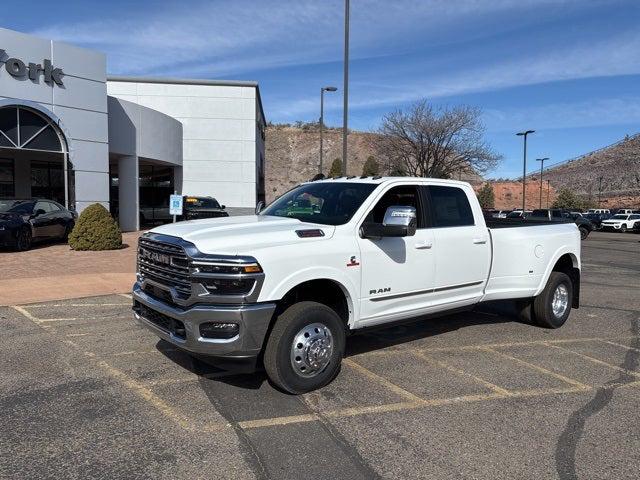 2026 RAM Ram 3500 RAM 3500 LIMITED CREW CAB 4X4 8 BOX