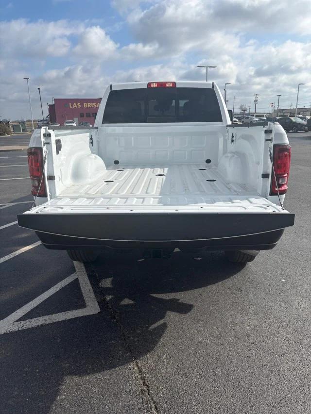 2026 RAM Ram 3500 RAM 3500 TRADESMAN CREW CAB 4X4 64 BOX