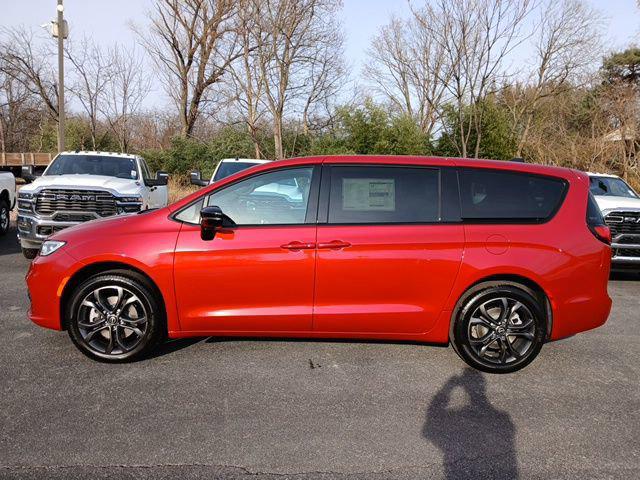 2026 Chrysler Pacifica PACIFICA SELECT AWD