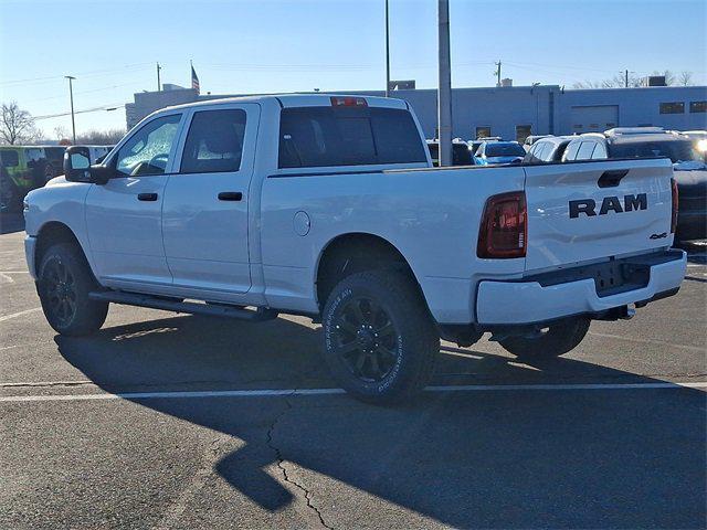 2026 RAM Ram 2500 RAM 2500 BLACK EXPRESS CREW CAB 4X4 64 BOX