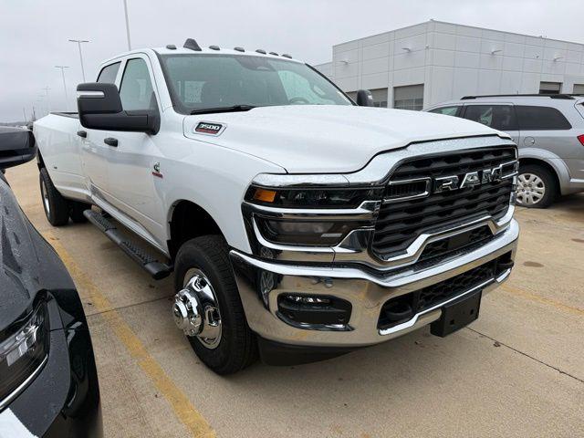 2026 RAM Ram 3500 RAM 3500 TRADESMAN CREW CAB 4X4 8 BOX 2026 RAM Ram 3500 RAM 3500 TRADESMAN CREW CAB 4X4 8 BOX