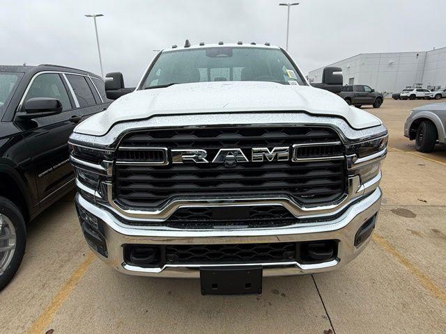 2026 RAM Ram 3500 RAM 3500 TRADESMAN CREW CAB 4X4 8 BOX 2026 RAM Ram 3500 RAM 3500 TRADESMAN CREW CAB 4X4 8 BOX