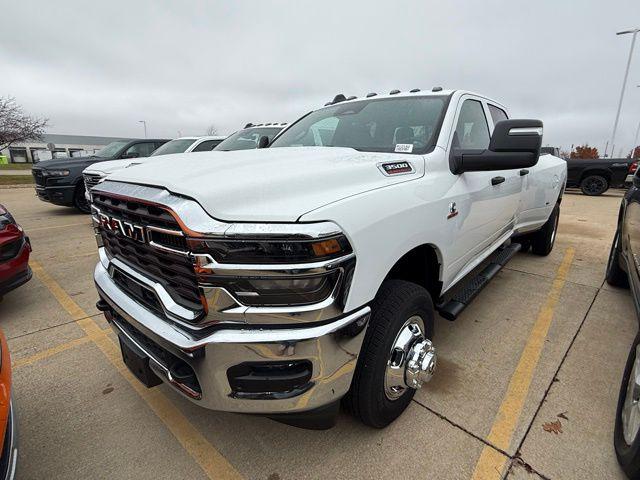 2026 RAM Ram 3500 RAM 3500 TRADESMAN CREW CAB 4X4 8 BOX 2026 RAM Ram 3500 RAM 3500 TRADESMAN CREW CAB 4X4 8 BOX