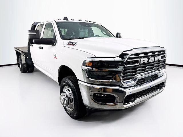 2026 RAM Ram 3500 Chassis Cab RAM 3500 TRADESMAN CREW CAB CHASSIS 4X4 60 CA