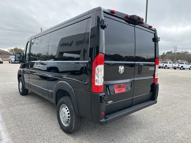 2026 Ram ProMaster Cargo Van Tradesman Low Roof 136" WB w/Pass Seat