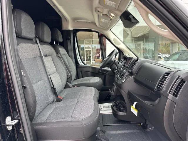 2026 Ram ProMaster Cargo Van Tradesman Low Roof 136" WB w/Pass Seat