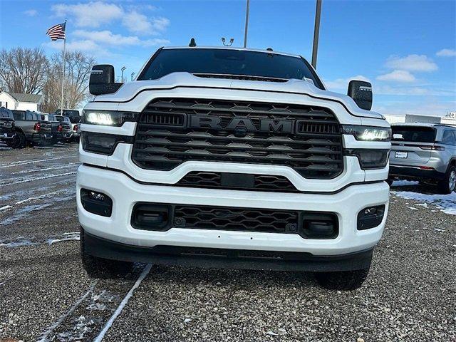2026 RAM Ram 2500 RAM 2500 BLACK EXPRESS CREW CAB 4X4 64 BOX