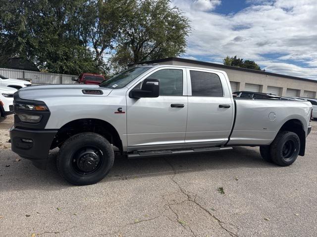 2026 RAM Ram 3500 RAM 3500 TRADESMAN CREW CAB 4X4 8 BOX 2026 RAM Ram 3500 RAM 3500 TRADESMAN CREW CAB 4X4 8 BOX