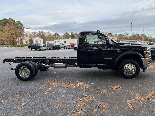 2026 RAM Ram 3500 Chassis Cab RAM 3500 BIG HORN CHASSIS REGULAR CAB 4X4 84 CA 2026 RAM Ram 3500 Chassis Cab RAM 3500 BIG HORN CHASSIS REGULAR CAB 4X4 84 CA