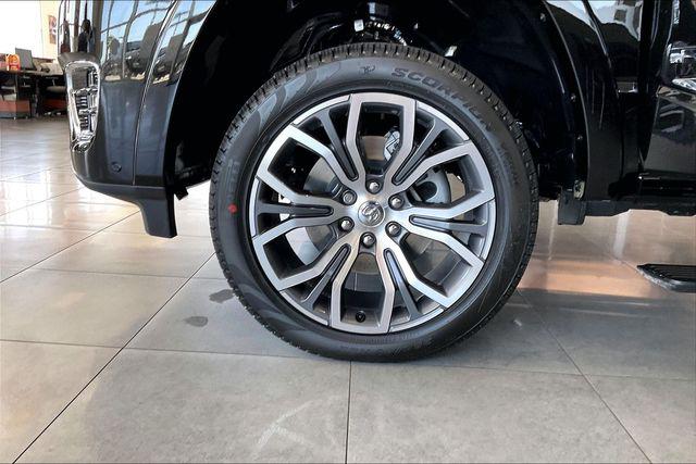 2026 Ram 1500 Tungsten Crew Cab 4x4 57 Box