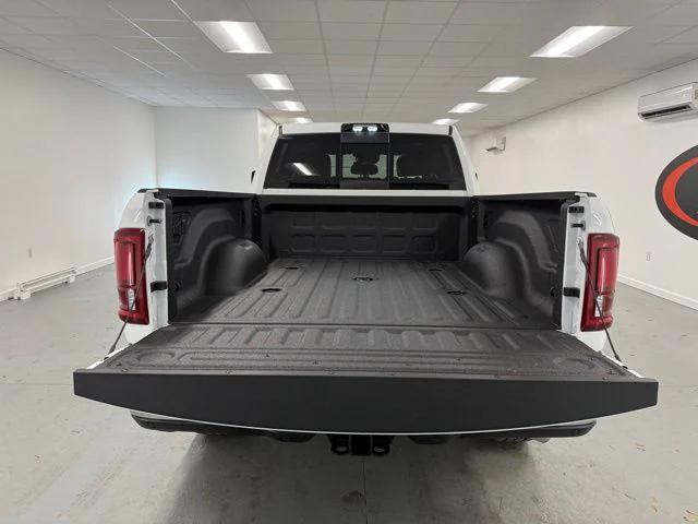 2026 Ram 3500 Limited Crew Cab 4x4 64 Box