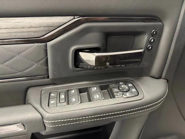 2026 Ram 3500 Limited Crew Cab 4x4 64 Box