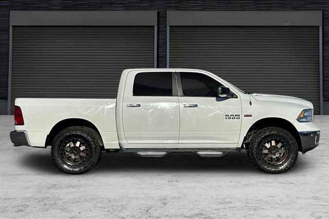 2017 RAM 1500 Big Horn Crew Cab 4x2 57 Box