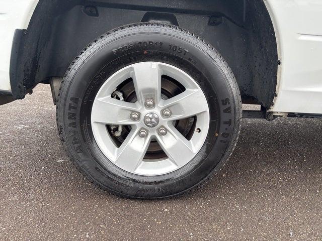 2023 RAM 1500 Classic SLT Crew Cab 4x4 57 Box 2023 RAM 1500 Classic SLT Crew Cab 4x4 57 Box