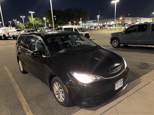 2017 Chrysler Pacifica Touring