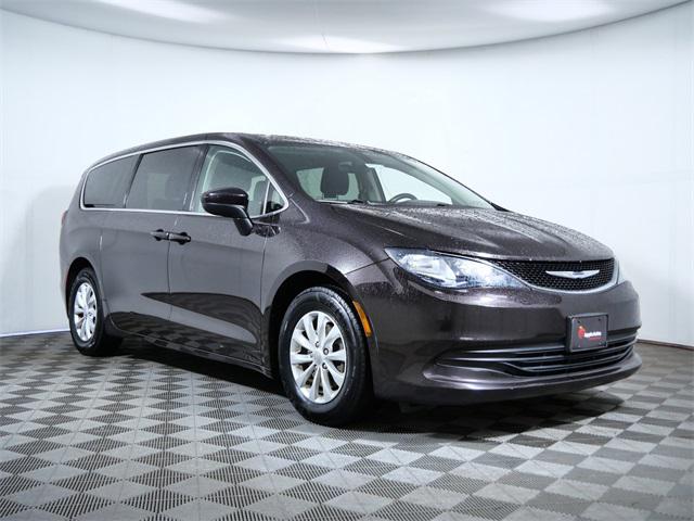 2017 Chrysler Pacifica Touring 2017 Chrysler Pacifica Touring
