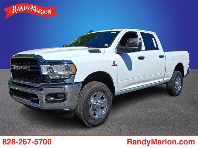 2023 RAM 3500 Tradesman Crew Cab 4x4 64 Box
