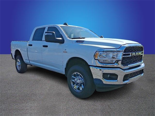2023 RAM 3500 Tradesman Crew Cab 4x4 64 Box