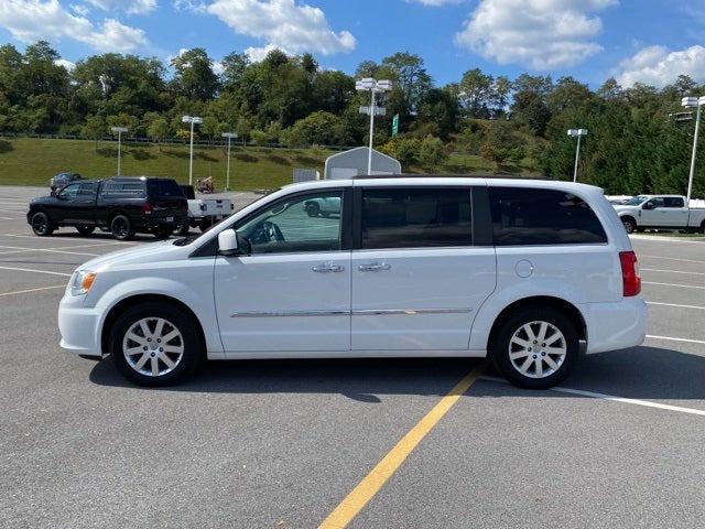 2015 Chrysler Town and Country Touring
